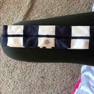 White and Navy Lulu Lemon headband